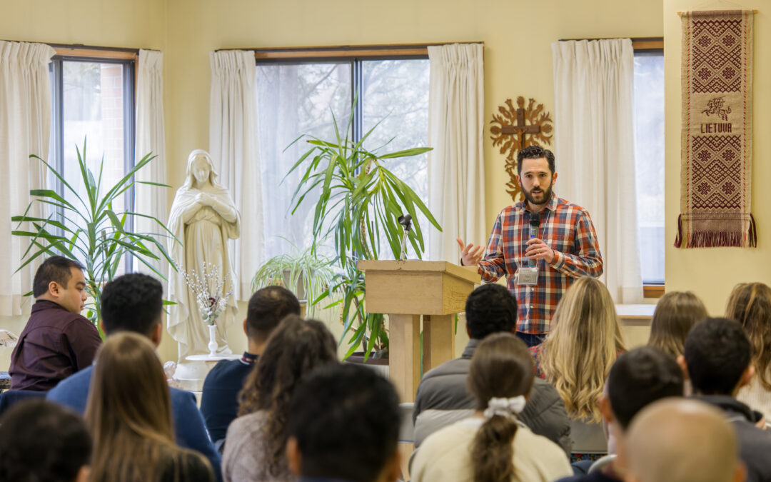 Alumnus Establishes Faith Communities for Young Adults